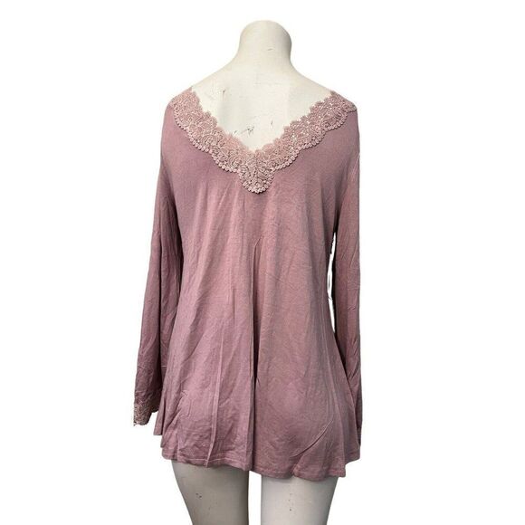 Doe & Rae Small Long Sleeve Blouse Lace V Neck Tunic Lightweight Lilac Relax NWT - Picture 2 of 3